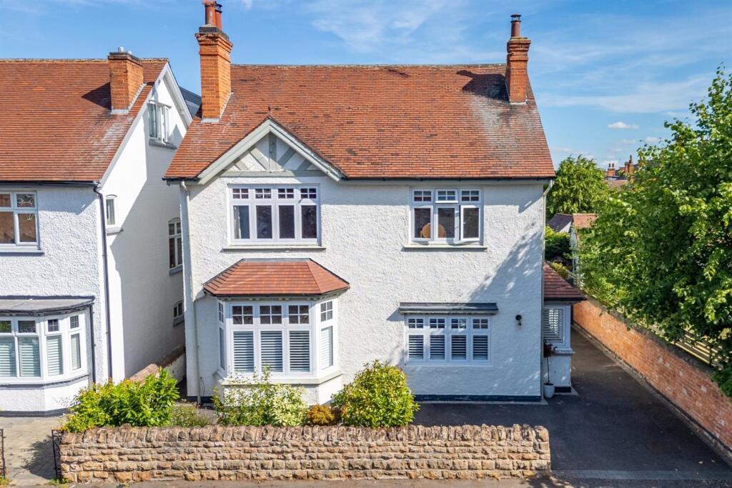 House in Rushcliffe, Abbey Park