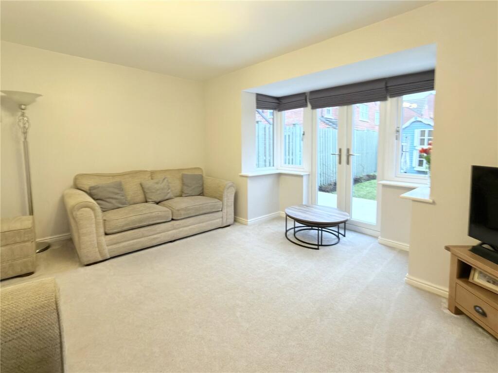 Almond Croft, Wombwell, Barnsley, S73 photo 4
