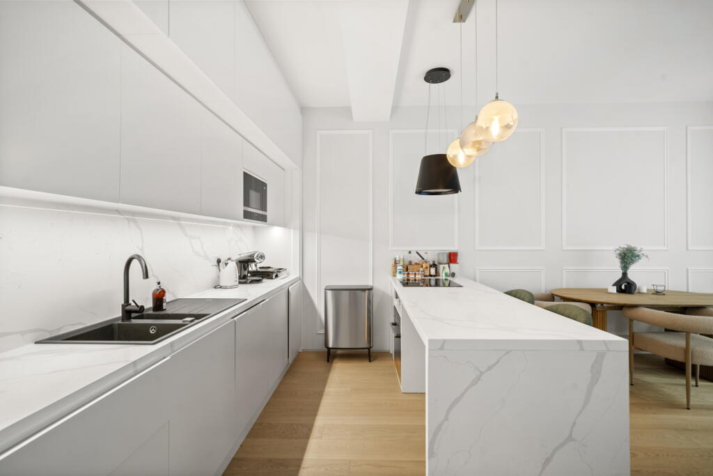 Apartment in London - More