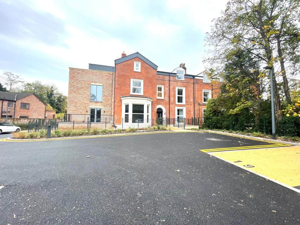 Main image of property: The Limes, Wilmslow Road, M20 2RB