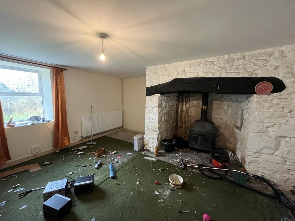 Capel Isaac, Llandeilo, Carmarthenshire. photo 3