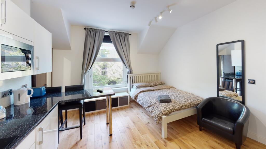 Main image of property: Flat 8 54 Glasshouse Street, Nottingham, NG1