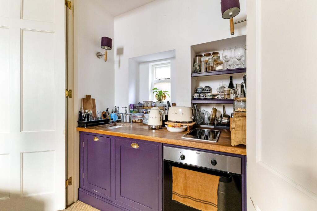 Apartment in Bath, Walcot - View 5
