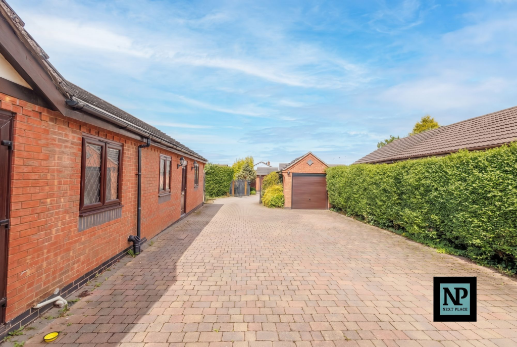 Amington Road, Tamworth, B77 photo 5
