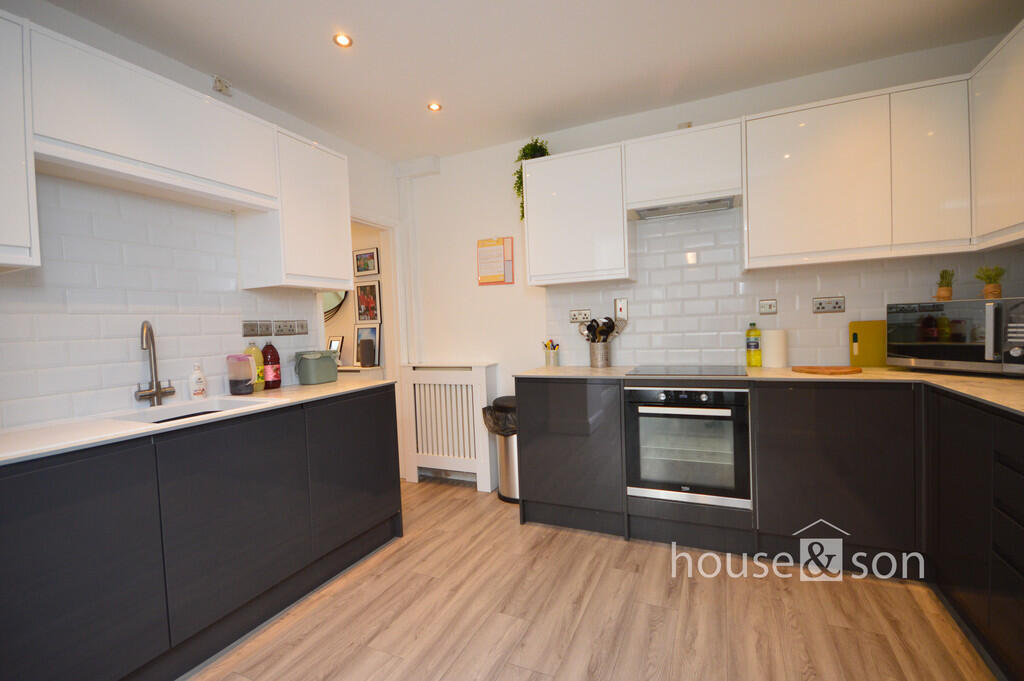 Andrews Close, Bournemouth photo 5