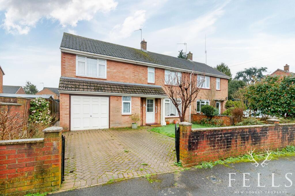 Main image of property: Old Barn Close, Ringwood, BH24