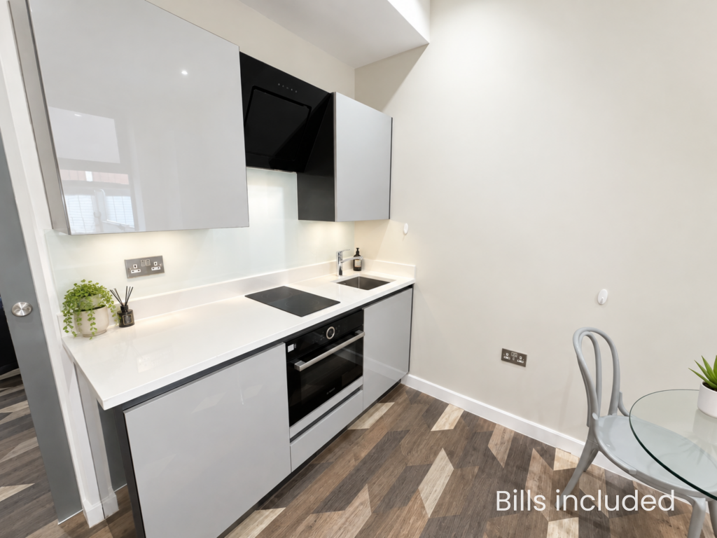 1-bed flat on Salisbury House, Granby Row, Manchester, £1,639/mo