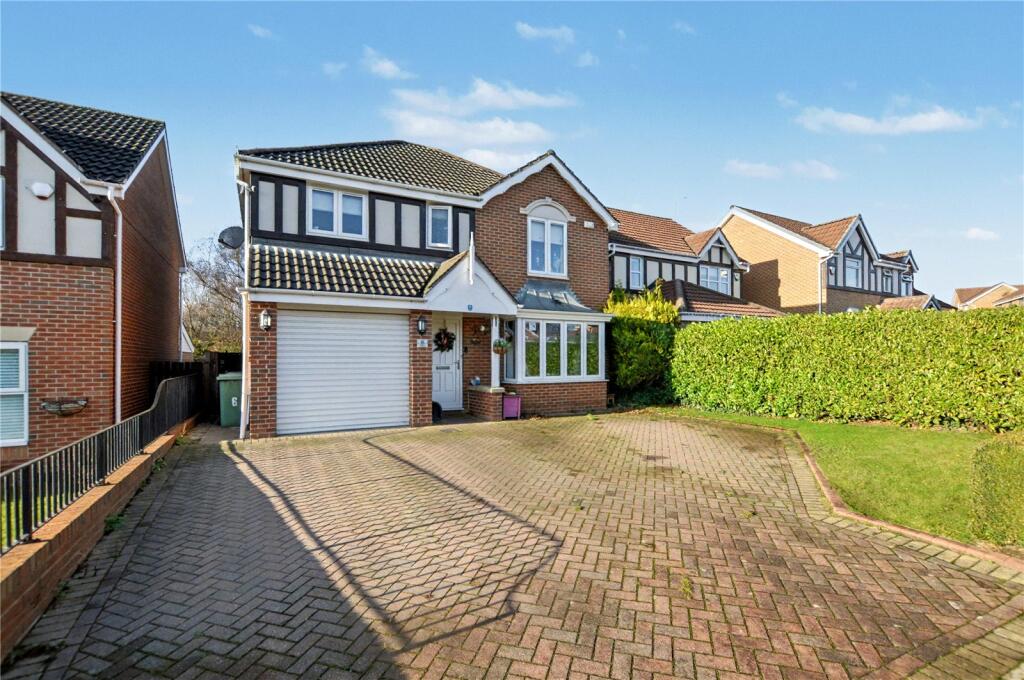 4-bed detached on Oaklands, Robin Hood, Wakefield, West Yorkshire, £399,950