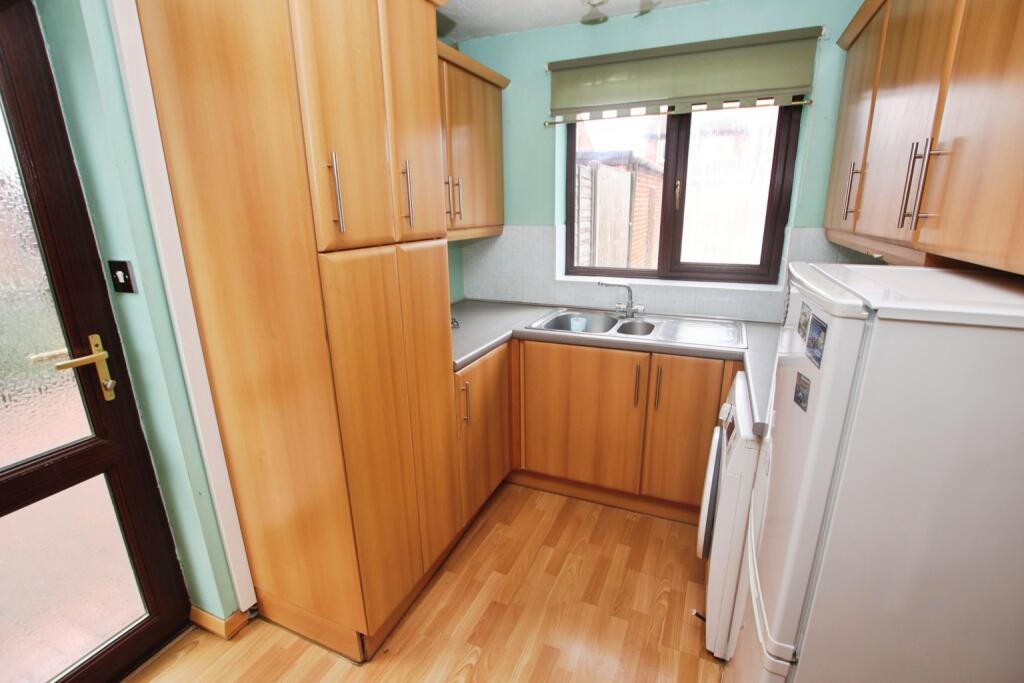 House in Lincoln, Birchwood - View 3