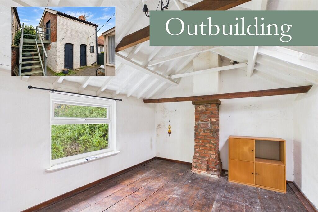House in Ipswich - View 4