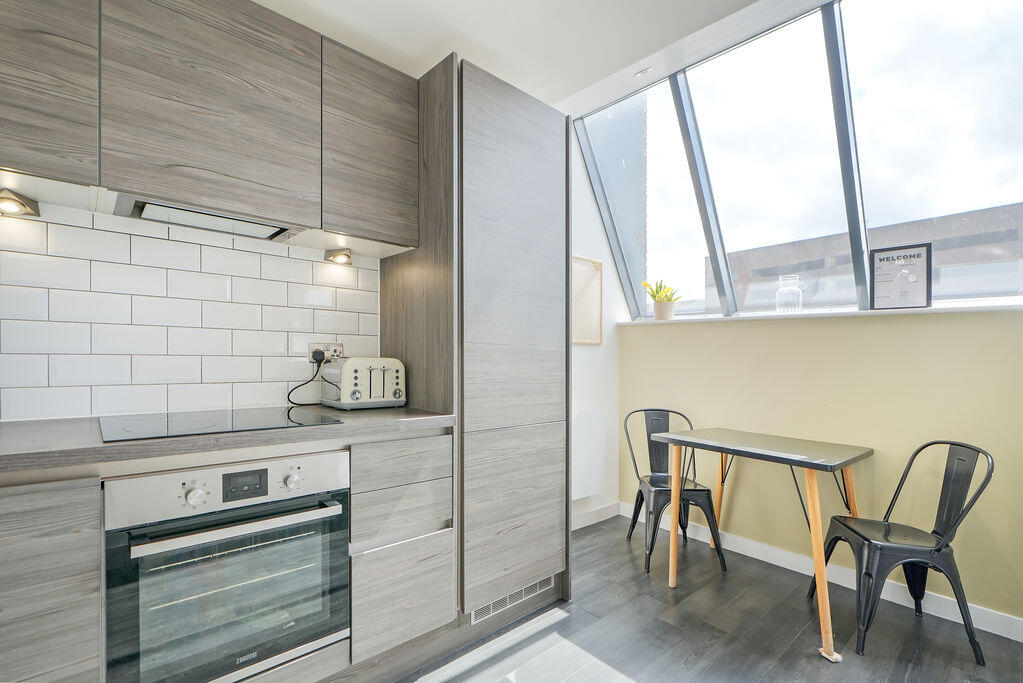 Apartment in Sheffield - View 3