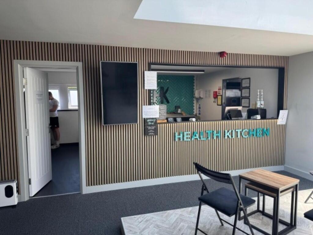 Leasehold Healthy Fast Food takeaway Franchise, Worcester Road, Bromsgrove, Worcestershire, B61 7AH