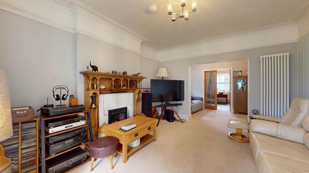 House in Llandderfel - More
