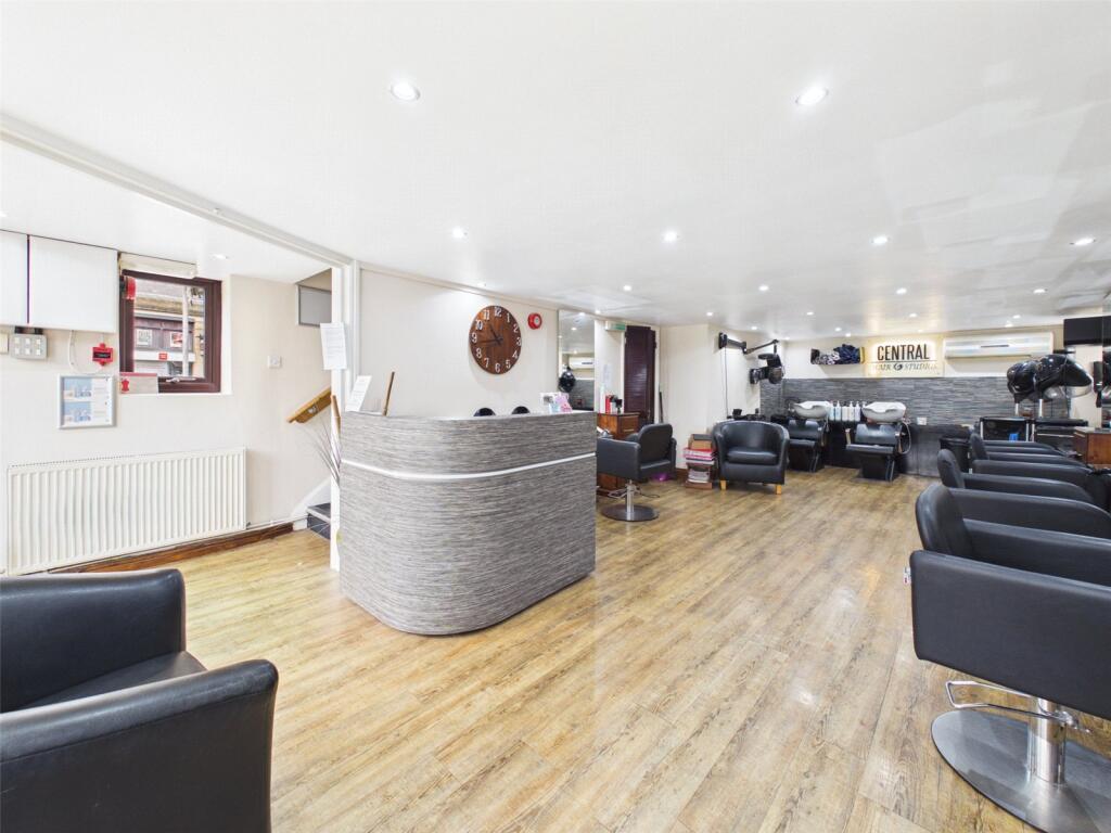 House in Bridgwater, Eastover, Somerset - View 2