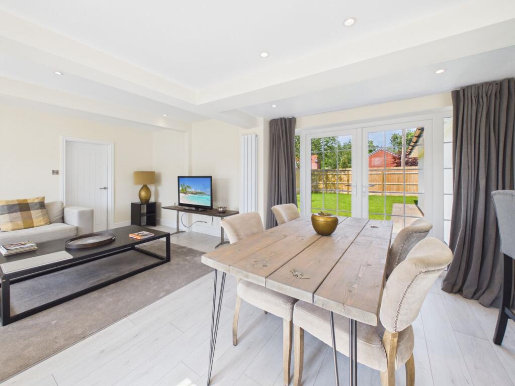 The Cedars, Plemstall Lane, Mickle Trafford - View 6
