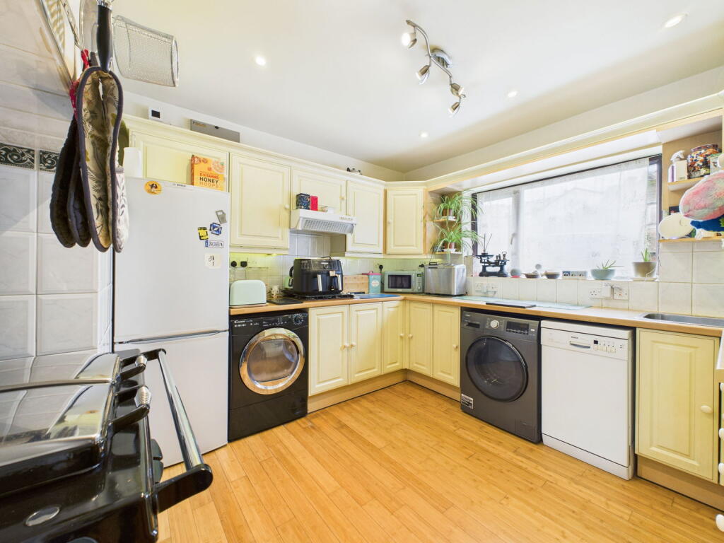 High Street, Kington, HR5 photo 3