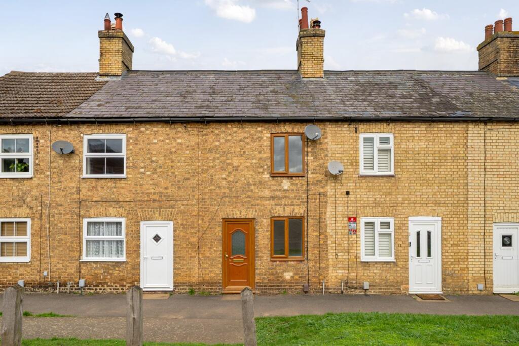 Main image of property: Ampthill Road, Shefford, SG17