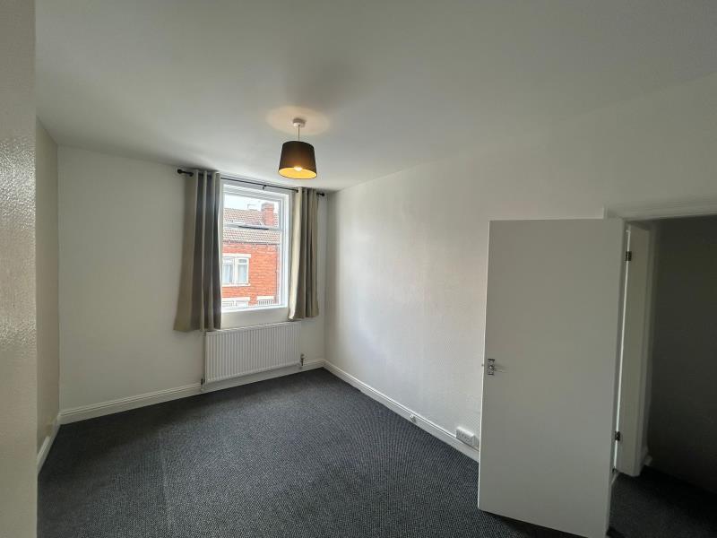 Main image of property: 31 Longroyd Grove, LS11 5HF