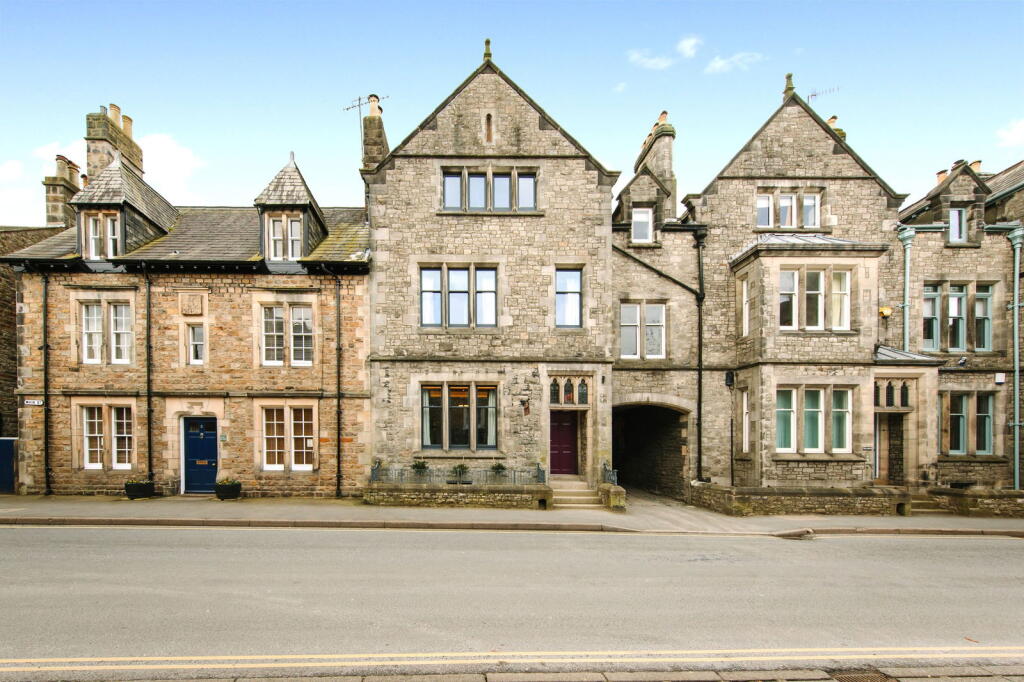 Main image of property: Absoluxe Suites, 4 Main Street, Kirkby Lonsdale, Carnforth, LA6 2AE