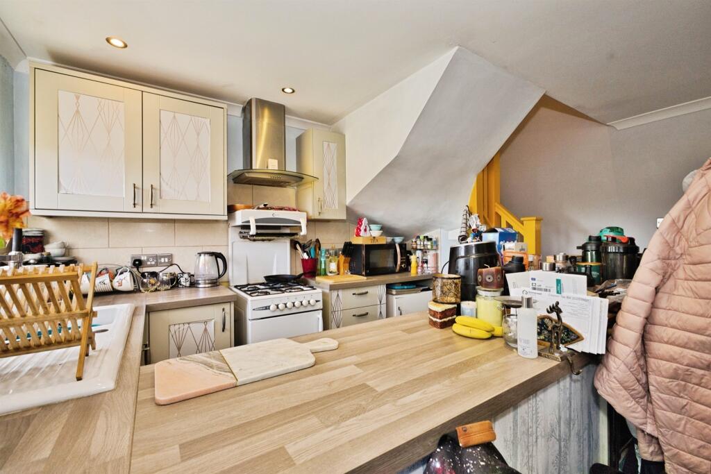 Additional image 4 of Gainsborough Way, Yeovil