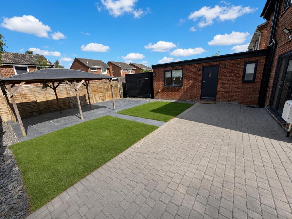 Dinsdale Drive, Durham photo 2