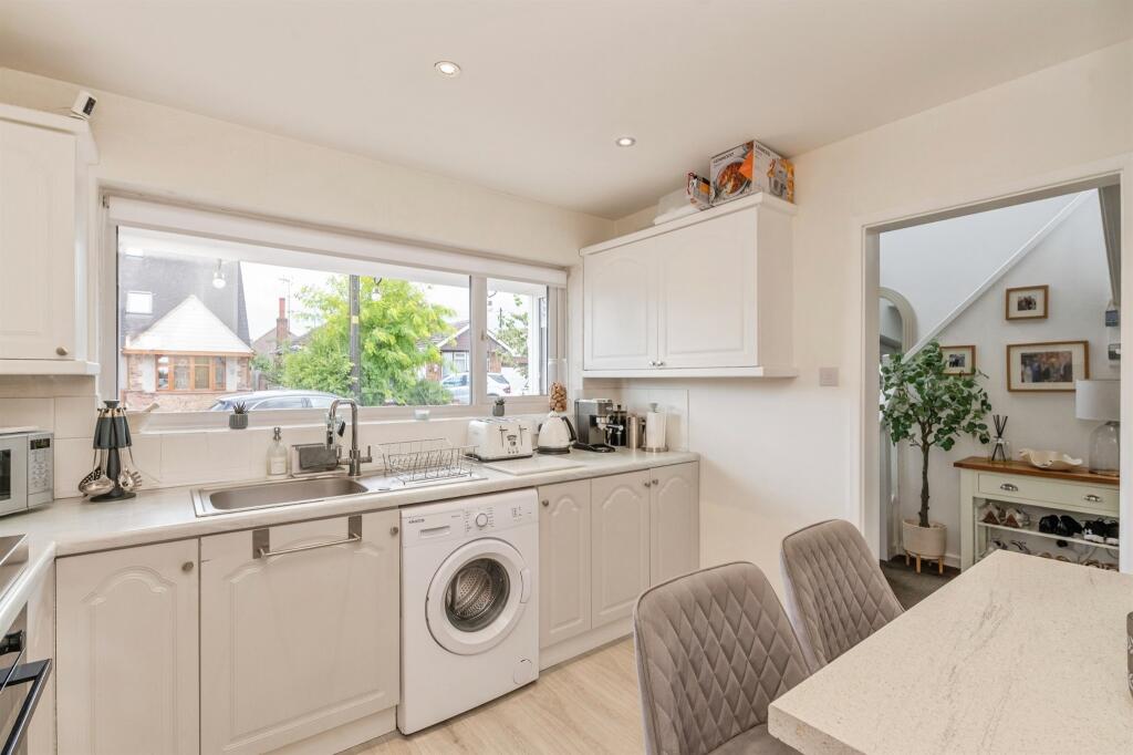 House in Southend-on-Sea - View 3