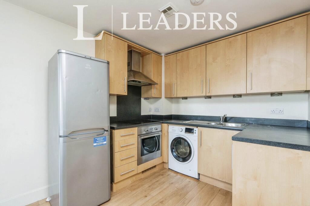 Apartment in Portsmouth - More