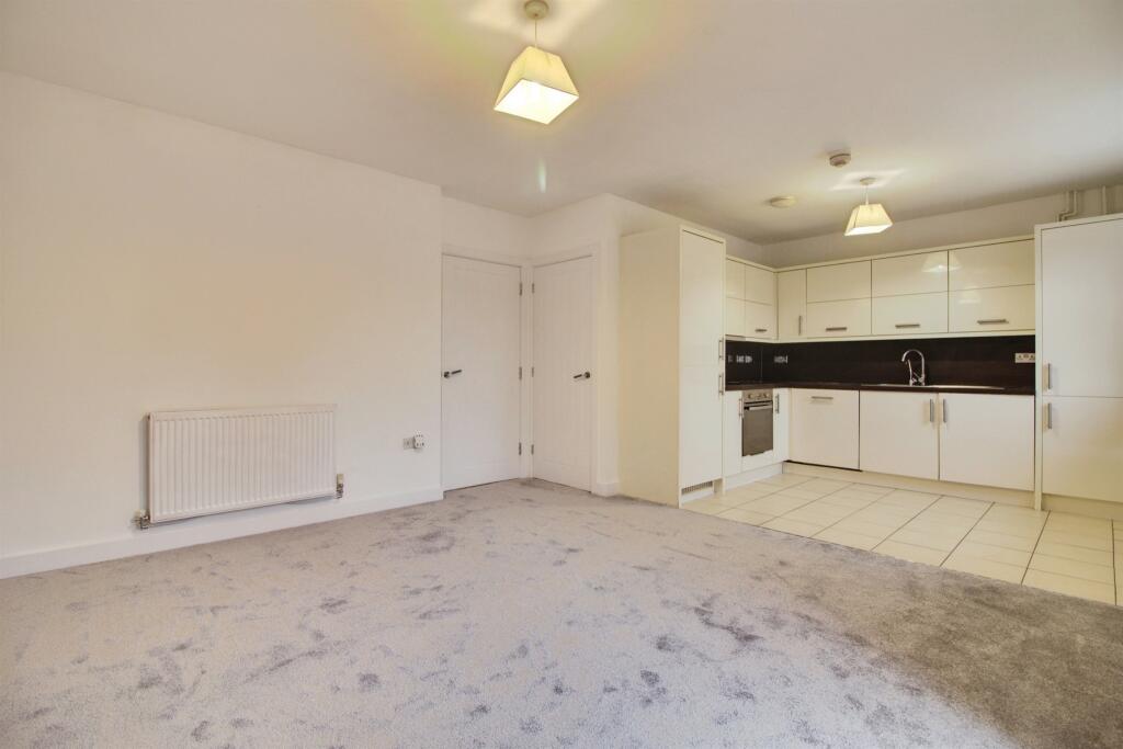 Great Sampsons Field, WELWYN GARDEN CITY photo 3