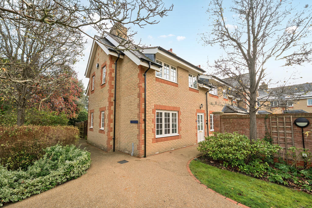 Main image of property: Gatchell Oaks, Trull