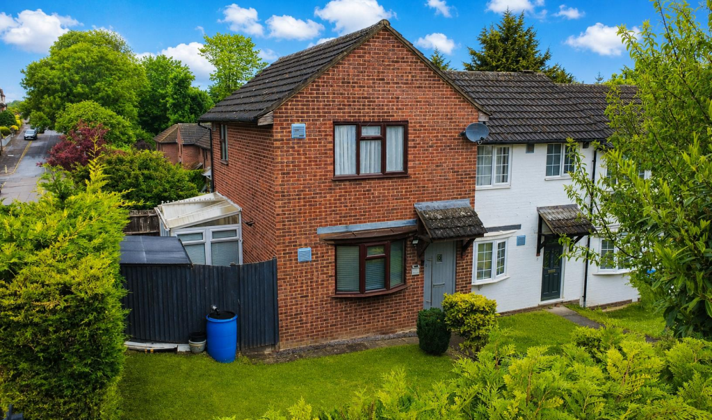 Main image of property: Manor Estate, Apsley, Hemel Hempstead HP3