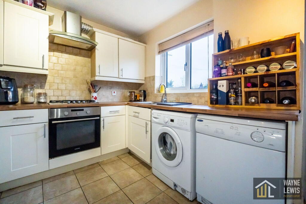 House in Caerphilly - View 5