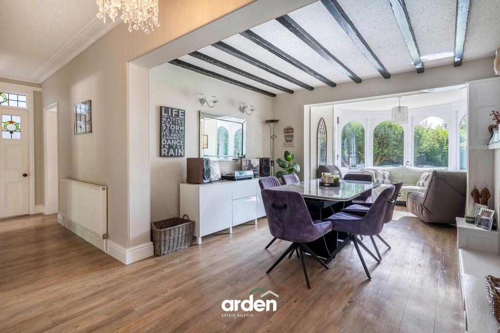 House in Bromsgrove, Barnt Green - More
