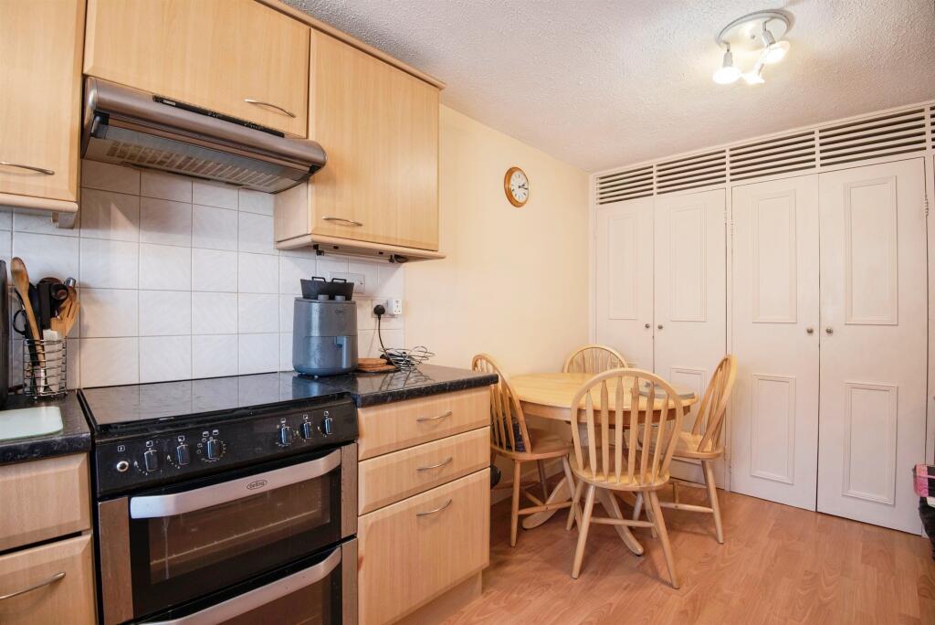 House in Stevenage, St Nicholas - View 5