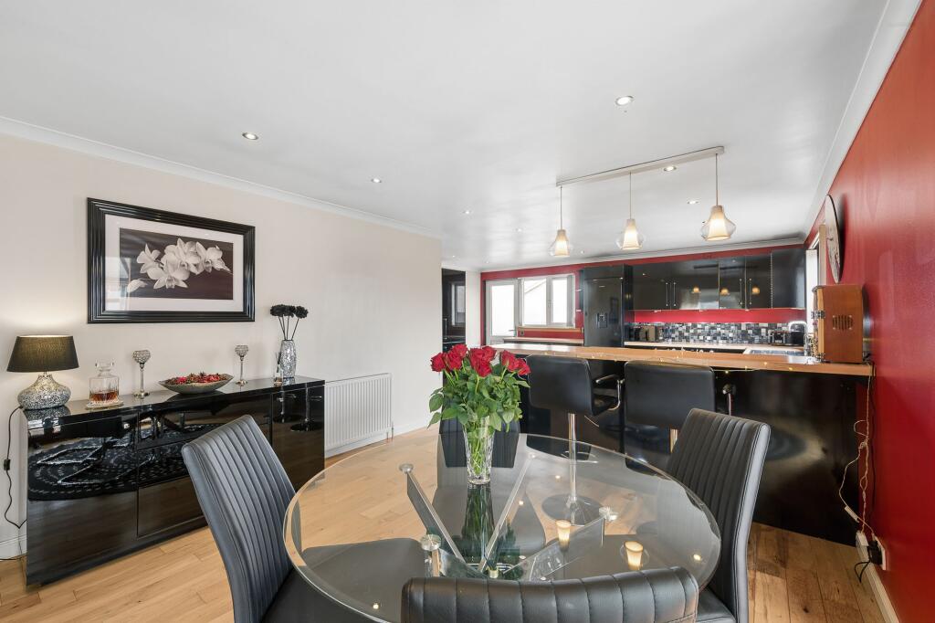 House in Fauldhouse, West Lothian - More