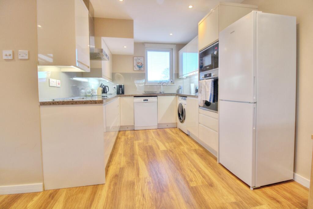 Bates Close, Milton Keynes, MK15 - View 3