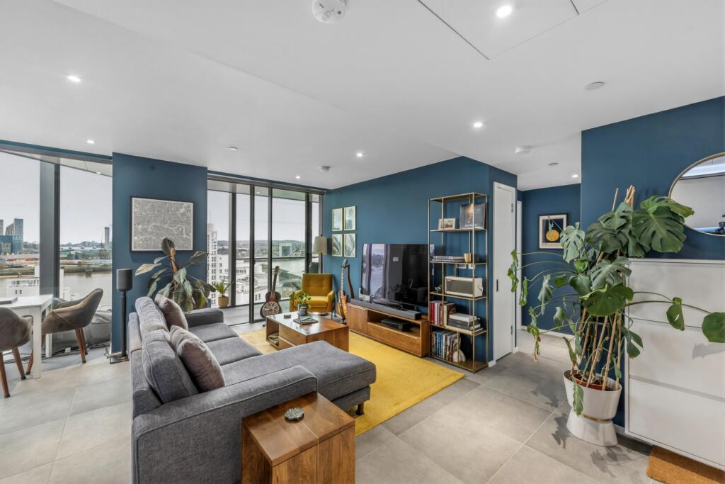 Main image of property: Dollar Bay Point, Dollar Bay Place, E14