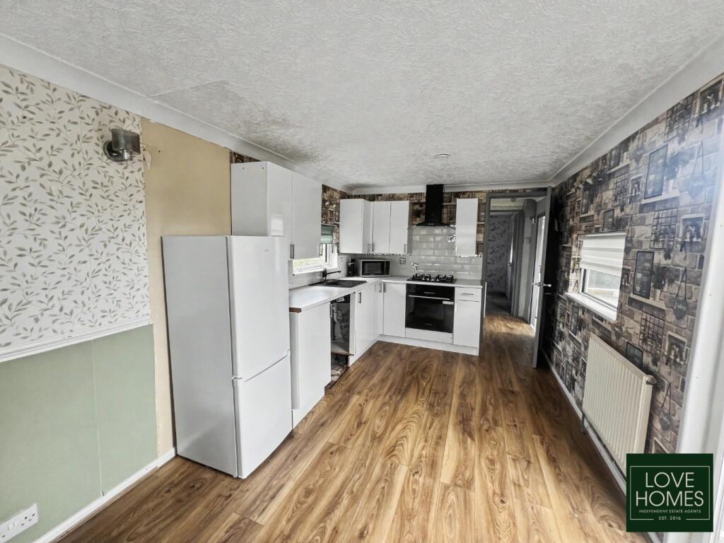Oak Drive, Lamaleach Park, Lamaleach Drive, Freckleton, Preston, Lancashire, PR4 1EF photo 4