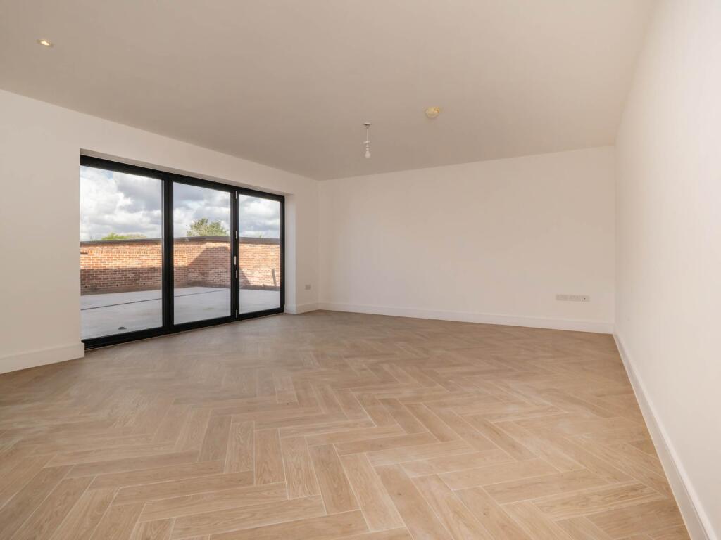 House in Breckland, Lyng - More