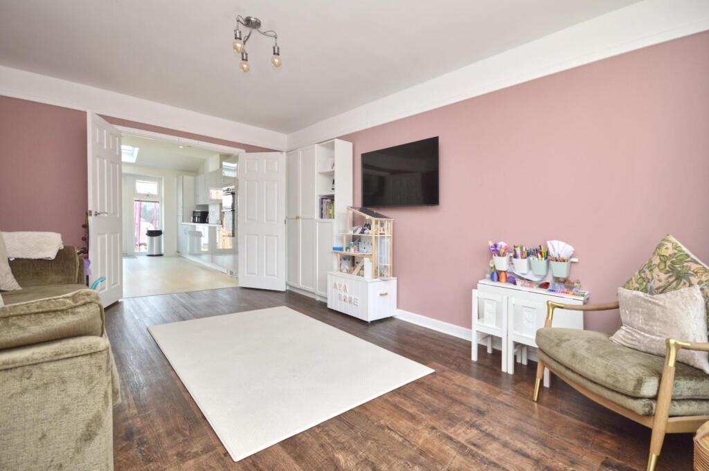 House in Bristol, Bath and North East Somerset - View 4