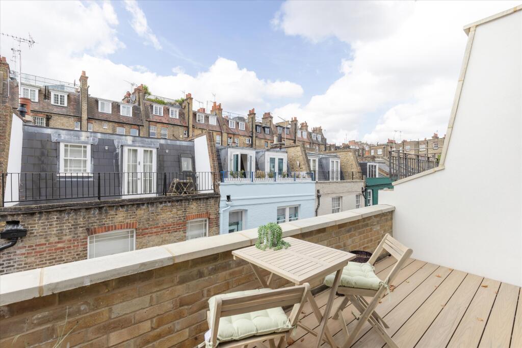 House in London, Kensington - View 4