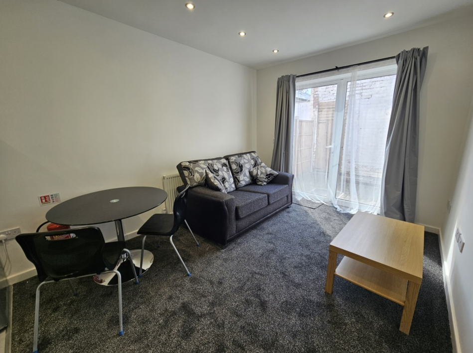 Apartment in Coventry - View 3