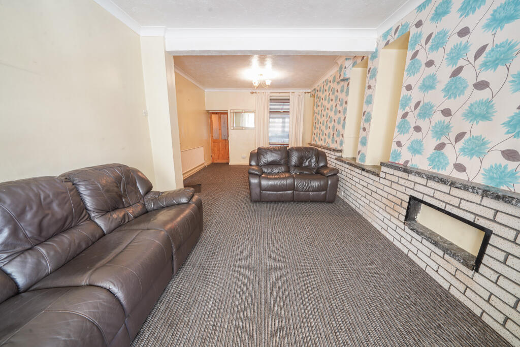House in Swansea, Cwmbwrla - View 4