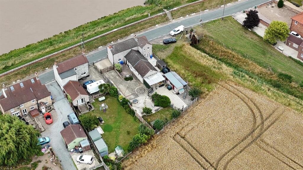 Main image of property: Main Street, Whitgift