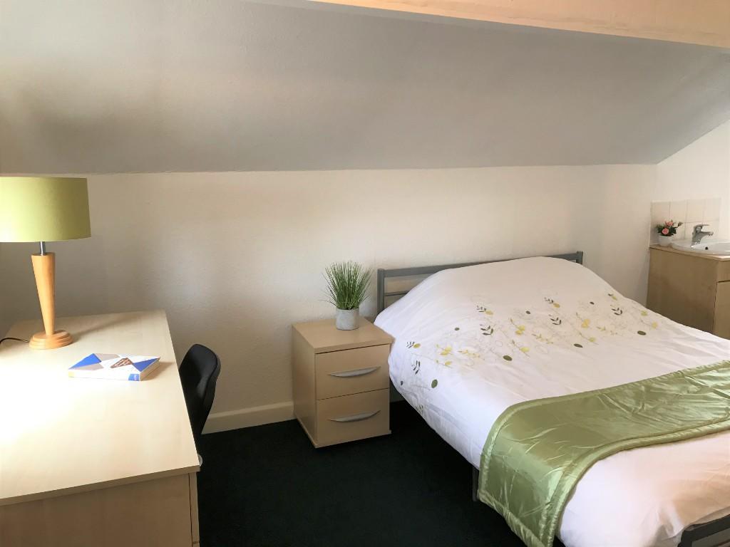 1 bedroom house for rent