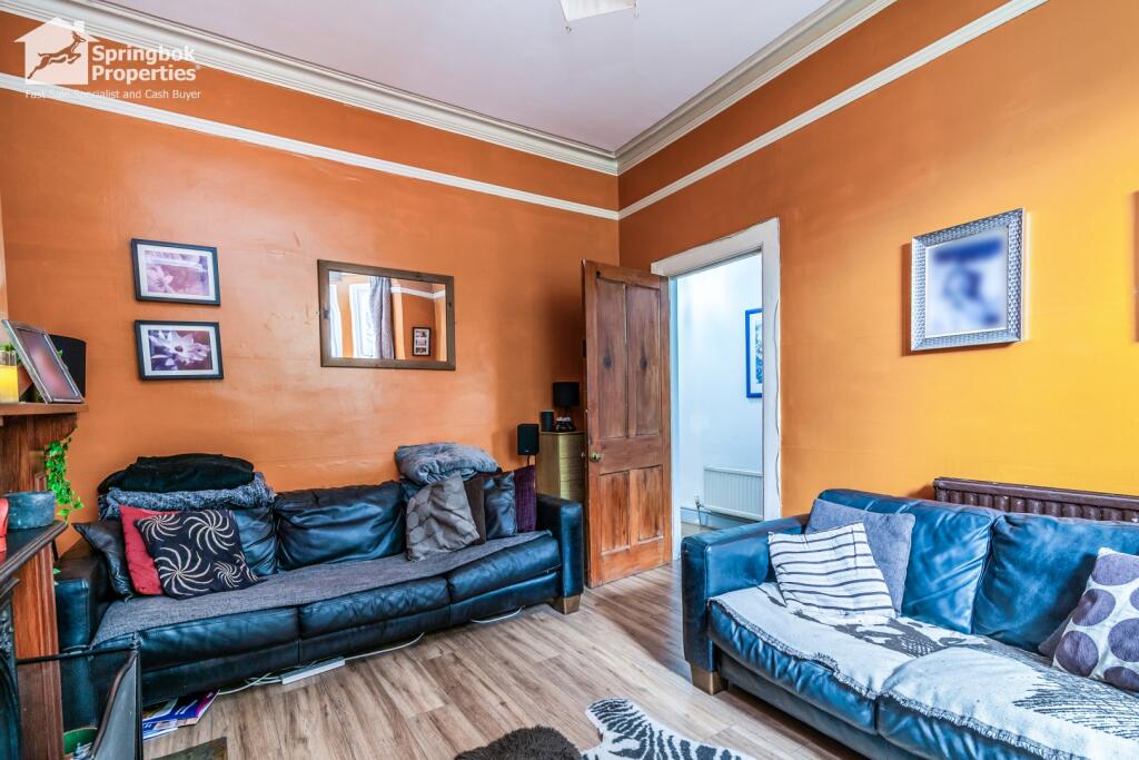 House in Nottingham, Nottinghamshire - View 2