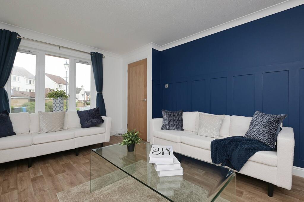 37 The Moorings, Dalgety Bay, KY11 9GP photo 3