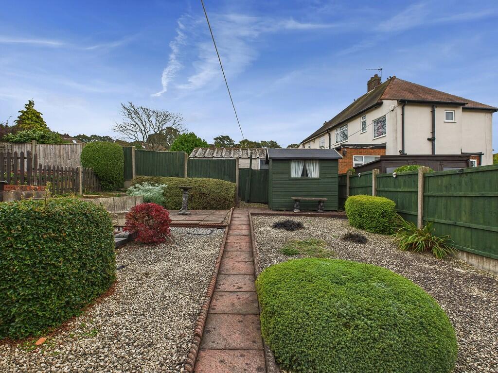 Hady Crescent photo 4