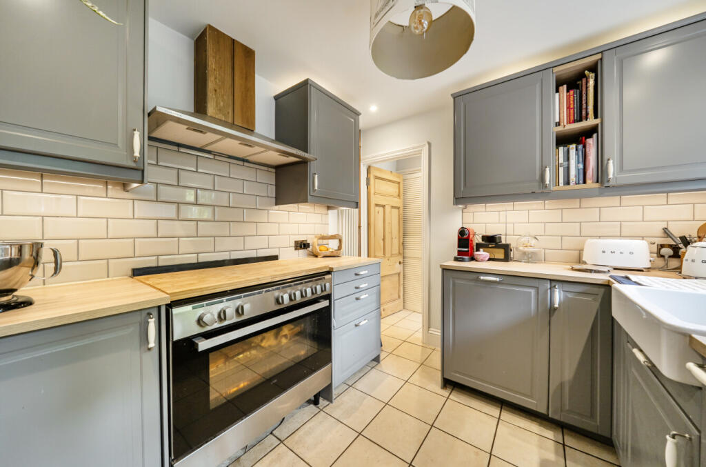 House in Swindon - View 5