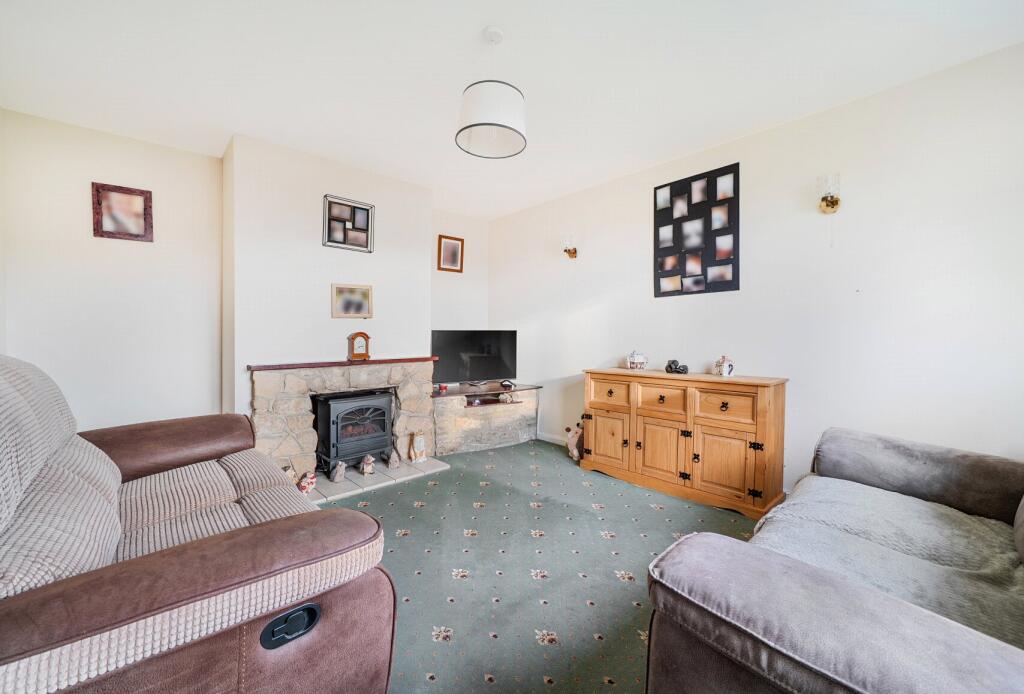 Mill Farm Drive, Stroud, Gloucestershire, GL5 photo 4