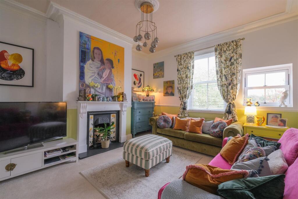 House in Bradford - View 5